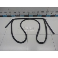 Уплотнитель двери Nissan Qashqai (J11) 2014 82831HV00A