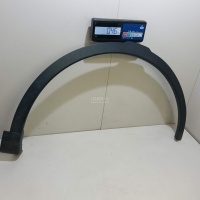 Накладка переднего крыла правого Land Rover Discovery Sport 2014 LR061972