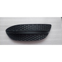 MERCEDES W205 KRATKA ZDERZAKA PRAWA A2058851223