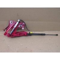 Петля капота левая Audi A4 B9 2018 8W0823359B,8W0823301E,8E0823823