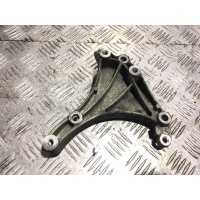 Кронштейн генератора Opel Astra J 2011 55568857