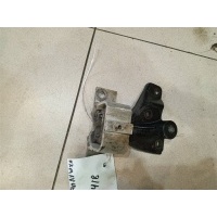 Опора двигателя правая Renault Logan 1 2005-2014 2006 8200420742
