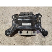 подушка крепления КПП Skoda Octavia 3 (A7) 2016 5Q0199555AB