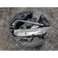 Домкрат подъёмник вставка багажника audi a3 8l 8l0012109 8l0011031a
