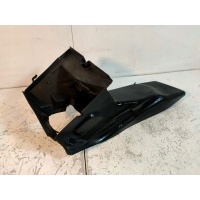Audi A4 B7 Dolot powietrza intercoolera lewy Wlot 8E0117335Q