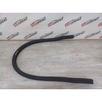 Уплотнитель капота Volkswagen Polo 6 2020 6V0823723A