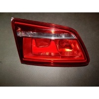 VW GOLF SPORTSVAN LAMPA LEWY TYŁ 510945093G