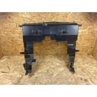 KIEROWNICA WLOT POWIETRZA AUDI E - TRON 4KE121291B