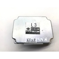 Nissan navara d40 2005 блок управления раздаткой