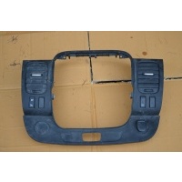 TRAFIC III VIVARO OBUDOWA 682607479R