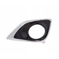 Решетка бампера toyota venza 2008 - 520300t010 правая