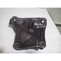 ŁAPA WSPORNIK POMPY RENAULT KANGOO 1.9 7700816819