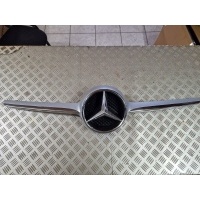 ATRAPA GRILL MERCEDES C - KLASA W205 AMG 2014R - >