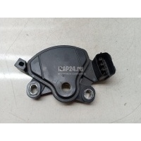 Выключатель АКПП Hyundai-Kia Elantra (2000 - 2010) 4270039055