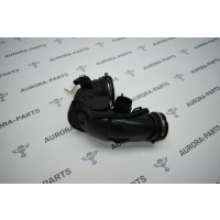 Трубопровод чистого воздуха Mercedes C-Klasse W205 2013 A6510903542