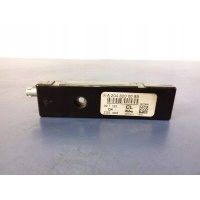MERCEDES C W204 WZMACNIACZ ANTENY A2048200089