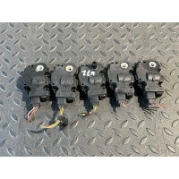 Моторчик заслонки отопителя Mercedes M/W164 2005-2011 A1669060008