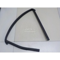Уплотнитель стекла двери Nissan Note (E11) (2006 - 2013) 823319U10A