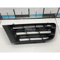 Решетка радиатора Renault Scenic II (2003 - 2009) 7701477306