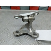 Петля двери передней левой Mitsubishi Colt 6 (2002-2012) 2004 ,MN105675