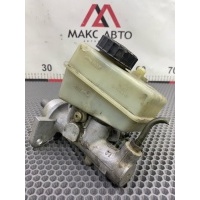 Б/У главный тормозной цилиндр Mercedes-Benz C-Class W202 1997 A2024300302, <strong>-Б/У Детали сняты с АВТОМОБИЛЯ</strong>