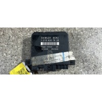 Блок комфорта R ПЕРЕДНИЙ. Mercedes-Benz E-Класс W210/S210 2001 2108207626