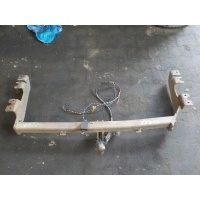 Mazda mpv 2004 2.0 балка с hakiem