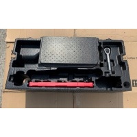 Мерседес gle w166 skrrzynka пенополистирол a1668990800
