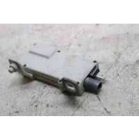 WZMACNIACZ ANTENY MERCEDES W210 A2108203989 ANTENA DIVERSITY