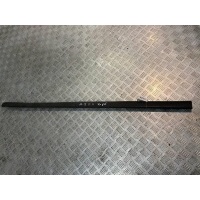 Молдинг двери передней правой Volkswagen Golf 3 1991-1998 1995 1H3853516