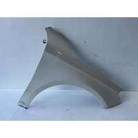 MERCEDES A 176 BŁOTNIK PRAWY PRZÓD 1768810201
