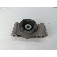 Кронштейн КПП опорный Audi 80 B4 (1991-1996) 1992