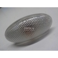 Повторитель на крыло белый Suzuki SX4 (2006 - 2013) 3641063J00
