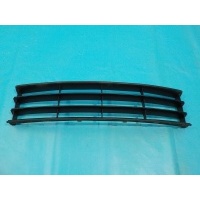 Решетка переднего бампера центральная SKODA Octavia A5 (1Z) 2004-2013 1Z0853677C