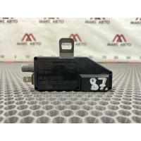 Б/У усилитель антенны Mercedes-Benz C-Class W202 1997 2028201989, <strong>-Б/У Детали сняты с АВТОМОБИЛЯ</strong>