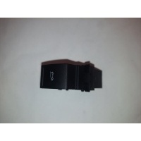 Кнопка открывания крышки багажника VOLKSWAGEN TOUAREG 7P 2011 7P6959831A