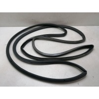 Уплотнитель двери Volkswagen Touareg 2 NF 7P0837911A