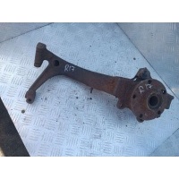 Кулак поворотный правый Audi A4 B5 1999 8d0407258