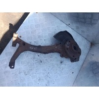Кулак поворотный правый Audi A4 B5 1998 8d0407258