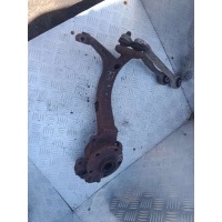 Кулак поворотный правый Volkswagen Passat B5 1999 8d0407258