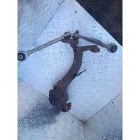 Кулак поворотный левый Audi A4 B5 2000 8d0407257