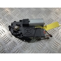 Двигатель электролюка Jaguar XE X760 2016 T4N7723,T2H38791,T2H35589,T4N17314,T4N14770,T4N16324,GX7353508AB