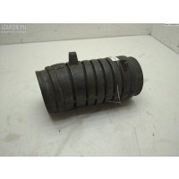 Патрубок воздушного фильтра Volkswagen Transporter T4 1994 074129627E