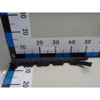 Уплотнитель двери Land Rover Range Rover Sport 2013 LR043744