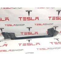 Уплотнитель Tesla Model 3 2019 1090503-00-F
