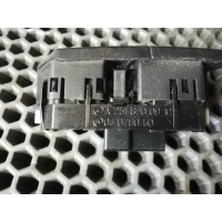 Кнопка центрального замка Mercedes ML GL 164 R 251 (MBFA0001) MERCEDES BENZ M-Class|GL-Class|R-Class W164|X164|W251 2006 A2518200910