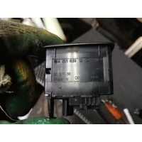 Кнопка багажника Mercedes-Benz ML GL 164 R251 (MBFA0001) MERCEDES BENZ M-Class|GL-Class|R-Class W164|X164|W251 2006 A2518201210