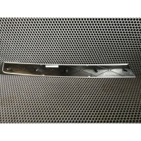 Накладка обшивки двери Mercedes ML 164 (86A21) MERCEDES BENZ M-Class W164 2007 A1647200322,A1647300522