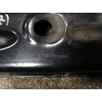 Кронштейн передней арки колеса Mercedes ML GL GLE GLS (83P33) MERCEDES BENZ M-Class|GL-Class W164|X164 2009 A1643310940,A1643311040