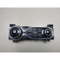 Блок управления климатической установкой Renault Sandero 2014 275105724R